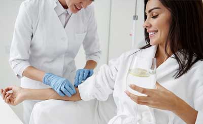 sueroterapia-intravenosa-laboratorio-perello-pacientes